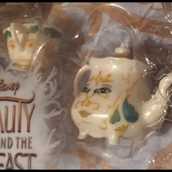 NIB Disney Beauty & the Beast Castle Friends - Picture 4 of 6